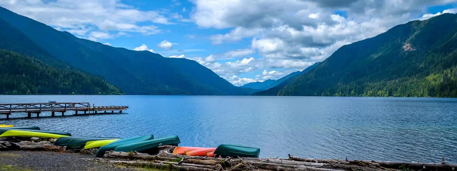 Lake Crescent dock and kayaks