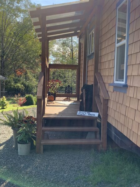 Creekside Tiny Home Vacation Creekside Tiny Home Vacation